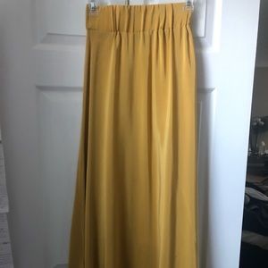 Karen Waldrup - The Voice Finalist Photoshoot Silk Skirt